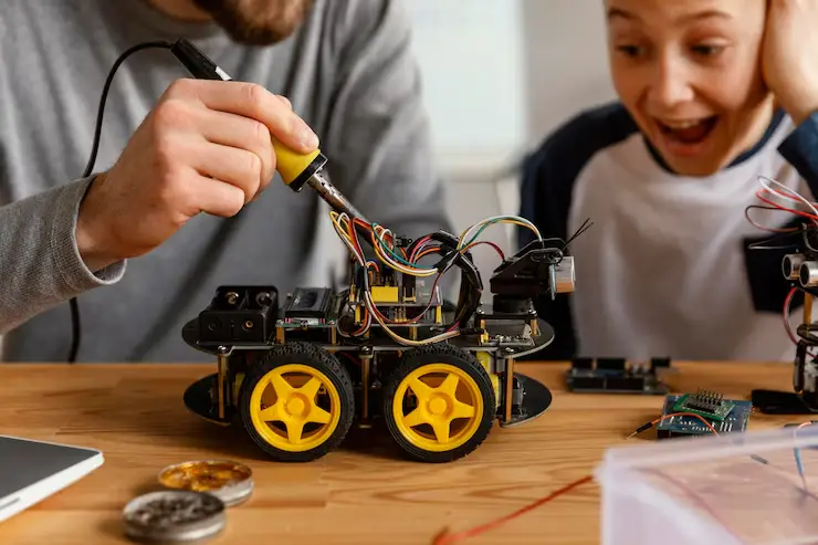 edMinds Robotics & Electronics Online Course – Tamil Medium